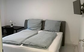 At-Rooms